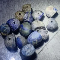 مهره نشان کهنه ۱۵ عدد