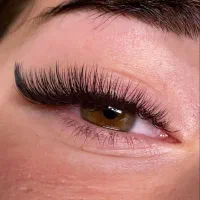 اموزش کاشت مژه به صورت حرفه ای و ضمانتی