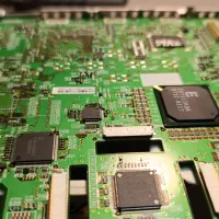 تعمیرات دیتا پرژکتور عضو مجاز اتحادیه الکترونیک