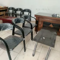 میز مدیریت و صندلی انتظار