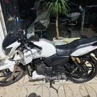 آپاچی 180