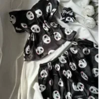 لباس ست|لباس|بروجن, |دیوار