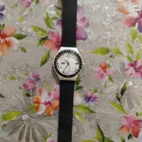 ساعت سواچ کلکسیونی قدیمی سلامت بدون تعمیر