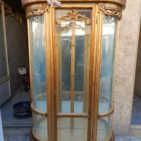 ویترین چوبی رنگ طلای