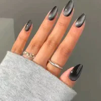 ناخن هاتو یلدایی کن فقط با۲۲۰ تومن|خدمات آرایشگری و زیبایی|مشهد, شهید معقول|دیوار