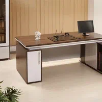 استخدام همکار خانوم