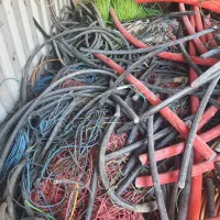 آهن دست دوم میلگرد تیرآهن ورق کانتینر سوله|مصالح و تجهیزات ساختمان|شیراز, شهرک صنعتی شیراز|دیوار