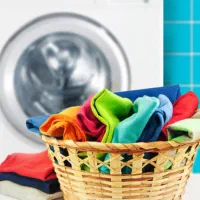 کارگر برای کار در خشکشویی