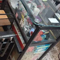 ویترین شیشه‌ای