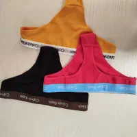 تعدادی لباس|لباس|قم, شهدا|دیوار