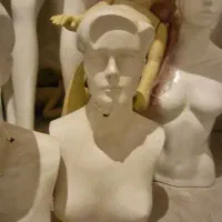 میز پیشخوان ام دی اف ۲ عدد و چندتا مانکن|فروشگاه و مغازه|میاندوآب, |دیوار