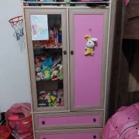 تخت خواب و کمد