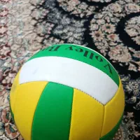 توپ والیبال
