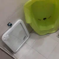 اینه و وان حمام