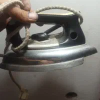 اتو قدبمی وشیک