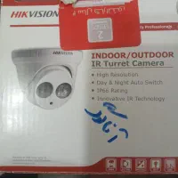 یک عدد دوربین مداربسته آنالوگ