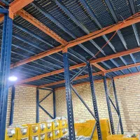 قفسه بالکن سقف نیم طبقه پانل پله نبشی ۴*۸