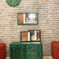 کنسول و اینه قدی و شلف و ساعت