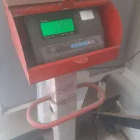 باسکول ۱۵۰۰کیلویی،مخزن۳۰۰۰لیتری۵ لایه