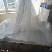 تخت خواب نوزاد در حد نو