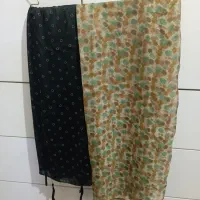 10 عدد شال و یک دامن