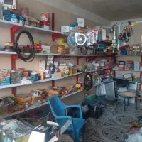 لوازم آب وبرق همراه با ابزار آلات فروشی