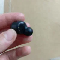 یک عدد گوش ایرپاد گم شده