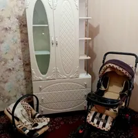کمد کریر و کالسکه به همراه عروسک