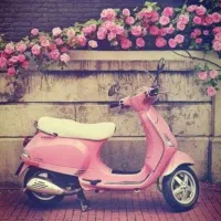 ‌پیک موتوری خانم