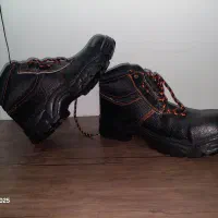 کفش (نیم بوت) ایمنی سایز 44/43 نو صفر