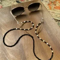 دستبند و بندعینک وگوشواره