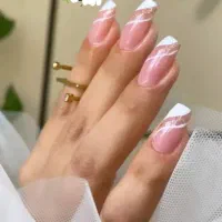 کاشت ناخن حرفه ای ولی اقتصادی