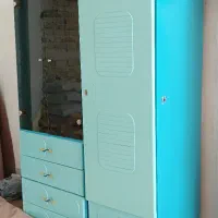 کمد لباسی و ویترین