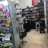 فروشند شال و روسری