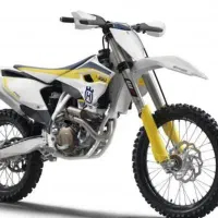 موتور کراس هاسکوارنا۲۰۱۵