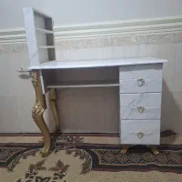 میز کاشت ناخن به همراه استند