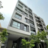 ۱۷۰ متر / فول مشاعات / ۲ پارکینگ / نوساز