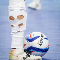 داوطلب هستم برای فوتسال /فوتبال