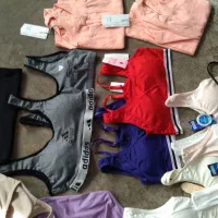 ۱۸ عدد نیم تنه کاپ دار و تاپ خارجی|لباس|کرج, ساماندهی|دیوار