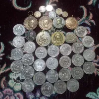 سکه های قدیمی و مدال های قدیمی