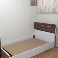 تخت نوجوان|تخت و سرویس خواب|شاهین‌شهر, عطار|دیوار
