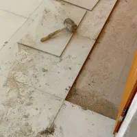 بنا نصب کاشی سرامیک چسبی بین کابینت و غیره|خدمات پیشه و مهارت|سمنان, |دیوار