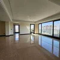 ۱۳۰ متر/ سه خواب/کلید نخورده/چهارراه لشگر