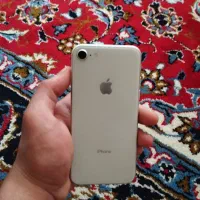 آیفون 8 با حافظه 64 گیگ