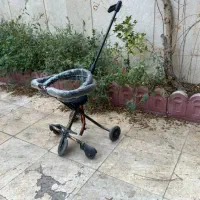 کالسکه رانو تاشو