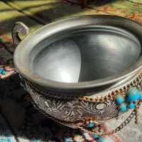۲ قندان کربلا .یه قندان قدیمی .یک قالی گرد تزئینی|صنایع دستی و سایر لوازم تزئینی|مشهد, رضاییه|دیوار