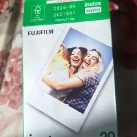 فیلم دوربین. برگه ی دوربین فوری Instax mini