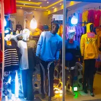 مانکن.غلاب.کفش رگال.گردون ودیواری