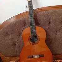 گیتار یاماهاc40|گیتار، بیس، امپلیفایر|مریوان, |دیوار