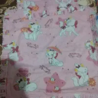 رو بالش و رو تشکی نوزاد